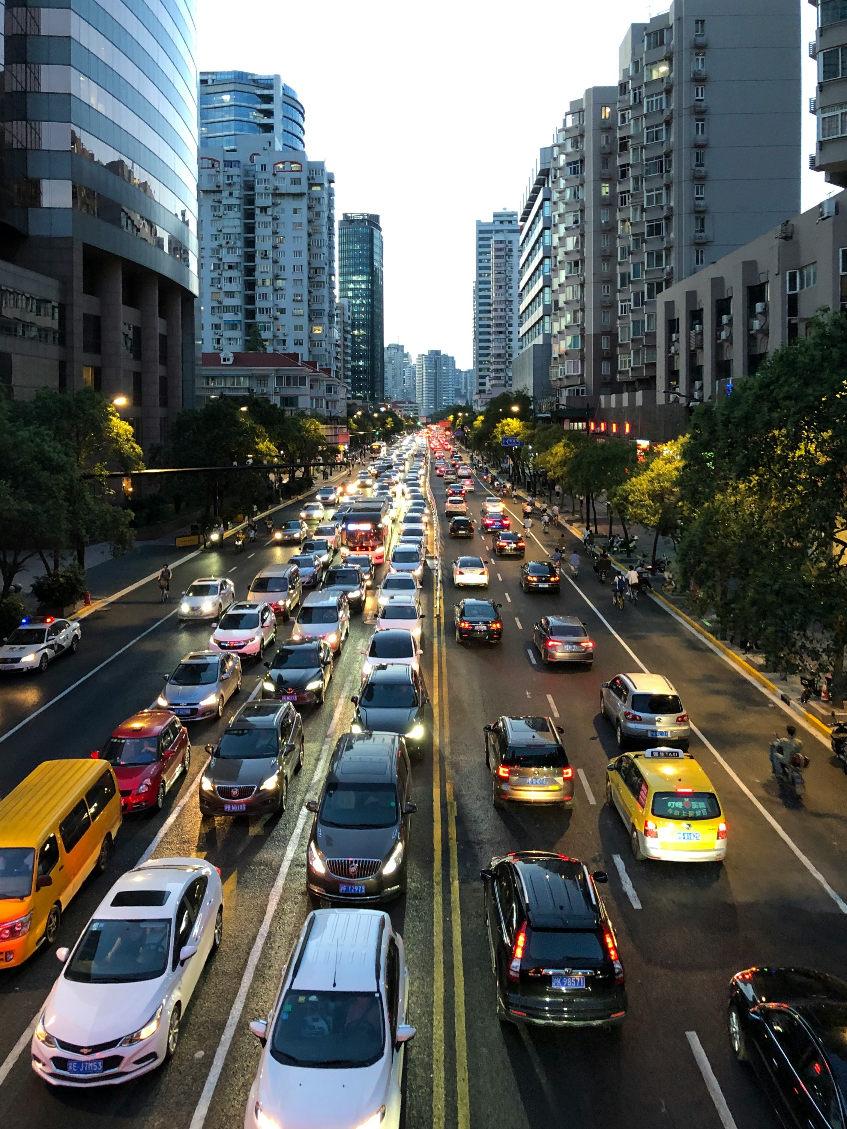 Trafik Sıkışıklığı ve Hava Kirliliği: Tıkanıklık Fiyatlandırması Çözüm Olabilir mi?